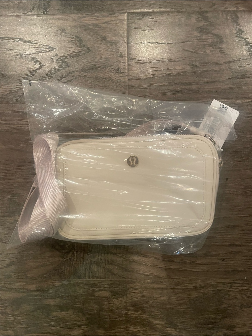 NWT lululemon athletica Cream Crossbody Bag with Strap